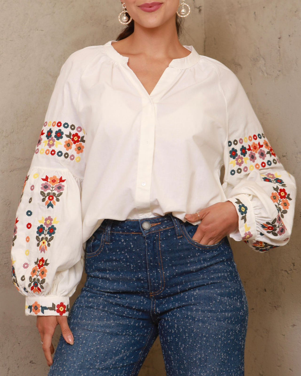 Camisera Blanca en Algodón Bordada